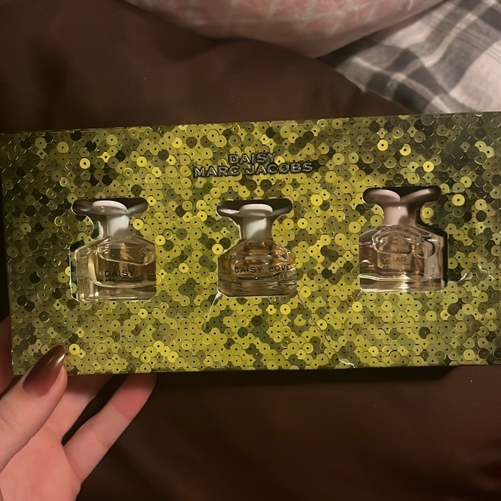Marc jacob’s Daisy collection